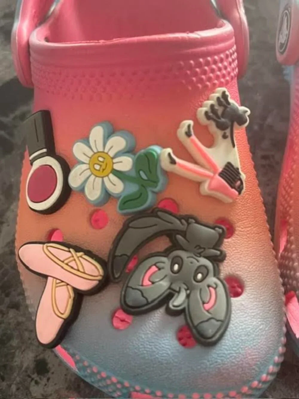 Crocs Classic C9 Kids Pink Blue Ombre Clogs – 11 Jibbitz Charms